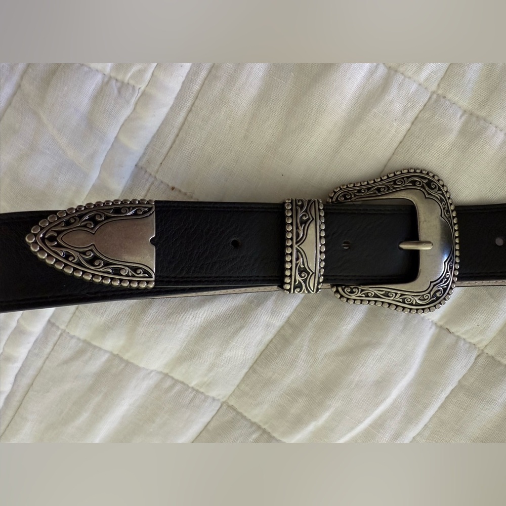Vince Camuto belt